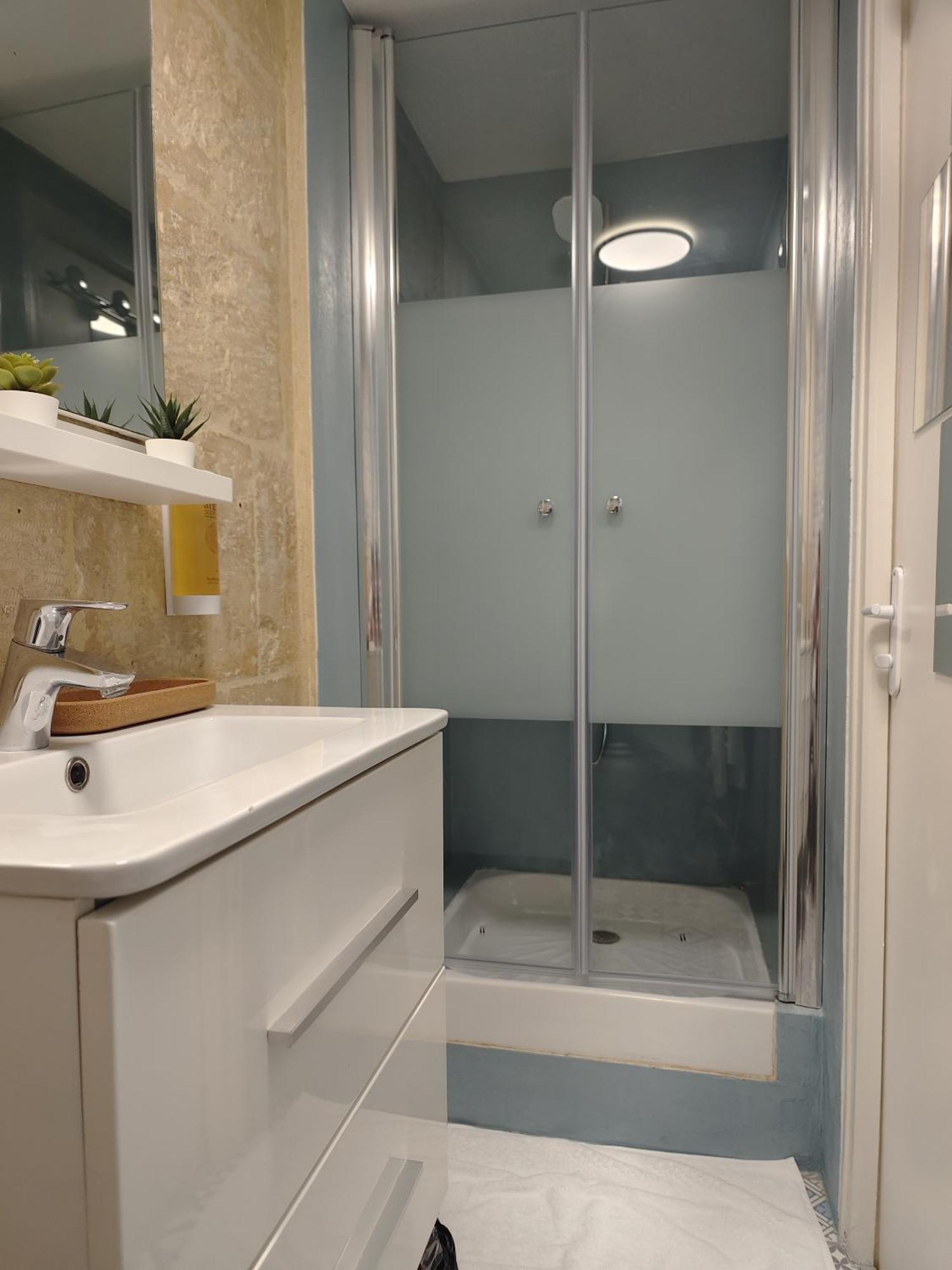 Apartamento Studio Lumineux Et Fleuri Idealement Situe Caen Exterior foto