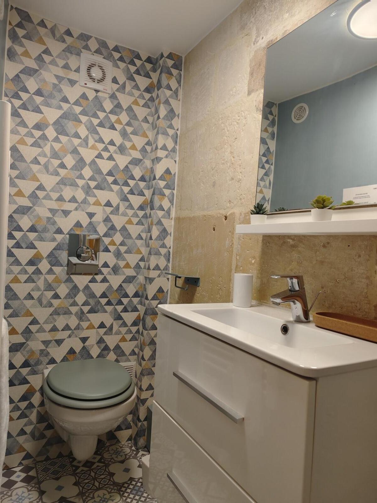 Apartamento Studio Lumineux Et Fleuri Idealement Situe Caen Exterior foto